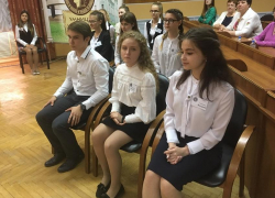 Доками в вопросах русской культуры показали себя пятеро тамбовских умников и умниц 