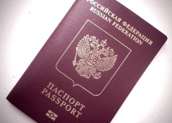 В Тамбове впервые выдан загранпаспорт, оформленный с помощью криптокабины