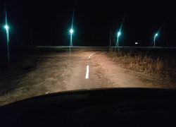 В Котовске к приезду врио губернатора нарисовали разметку прямо поверх грунтовой дороги