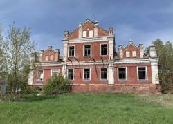 Усадьба Чичериных в Периксе продаётся за три миллиона рублей