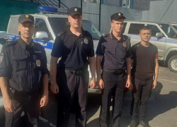 Уваровские полицейские спасли женщину из пожара
