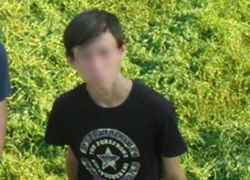17-летнего убийцу своей семьи заключили под стражу