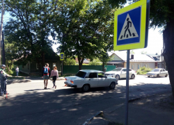 Автоледи на «семерке» сбила женщину-пешехода  на Карла Маркса 