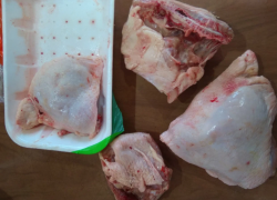 В продукции, производимой на тамбовской птицефабрике, обнаружили патогенные бактерии