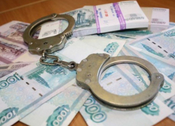 Бывший сотрудник Рассказовской колонии обвиняется в получении взятки