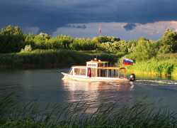 Тамбовские речные трамвайчики будут катать желающих до середины осени