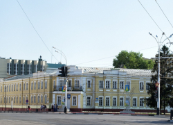 Арбитраж обязал отремонтировать здание военкомата на площади Ленина 