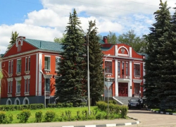 На Тамбовском пороховом заводе «надули» рабочих, которые надували перчатки