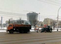Ледяной дождь не испугал тамбовских дорожников 