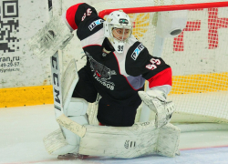 Первый «сухарь» Моторыгина принёс победу ХК «Тамбов» в последнем домашнем матче регулярного сезона ВХЛ