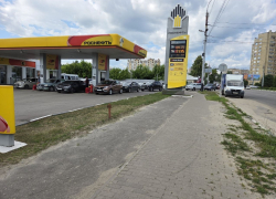 На заправках «Роснефти» в Тамбовской области ввели ограничение на продажу топлива