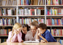 В Тамбовской областной Пушкинской библиотеке решили провести акцию «Подвешенная книга»