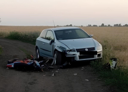 В Тамбовской области 13-летняя девочка на мотоцикле сломала обе ноги в ДТП на полевой дороге