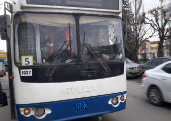 В Тамбове пассажирка троллейбуса пострадала во время резкого торможения