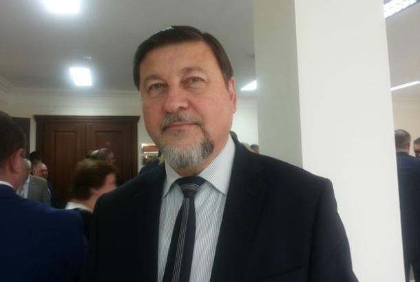 Руководителем фракции «Единая Россия» в областной Думе стал директор общеобразовательной школы