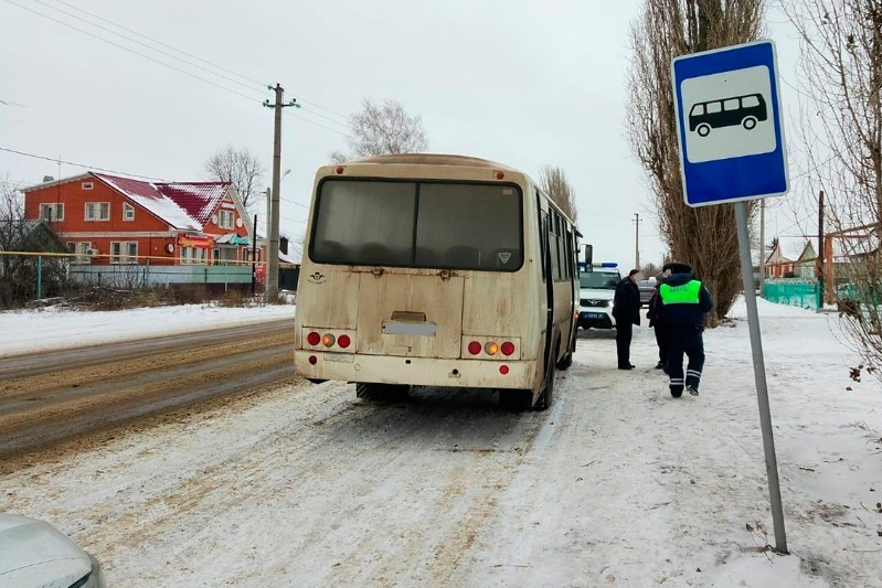 В Никифоровском районе водитель переехал выпавшую из автобуса пассажирку