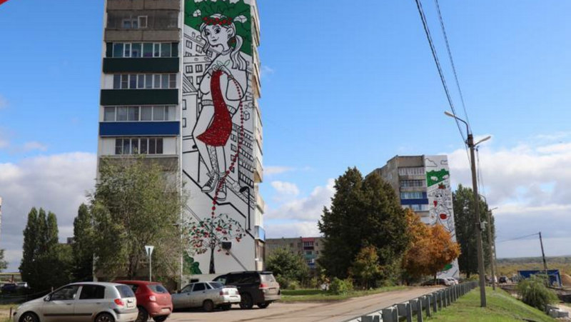 В Уварове появились граффити на многоэтажках