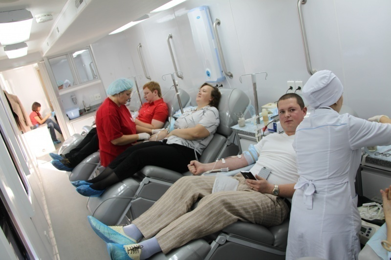 Мобильный пункт заготовки крови доехал до Бондарского района