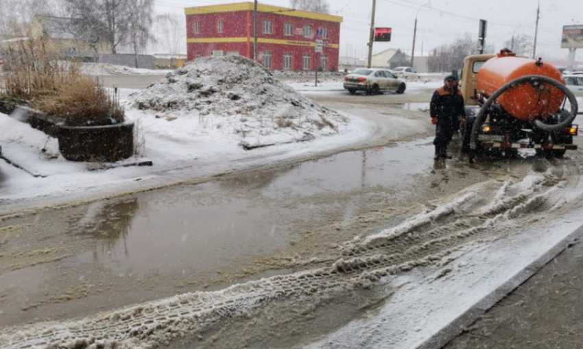 За выходные с улиц Тамбова вывезли более 2 тысяч кубометров снега 