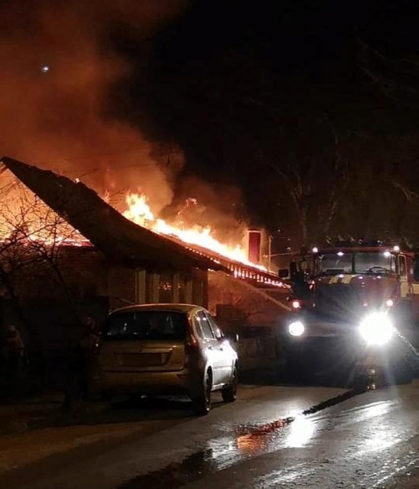 Пожар в Ласках унёс жизнь мужчины, ещё один человек госпитализирован