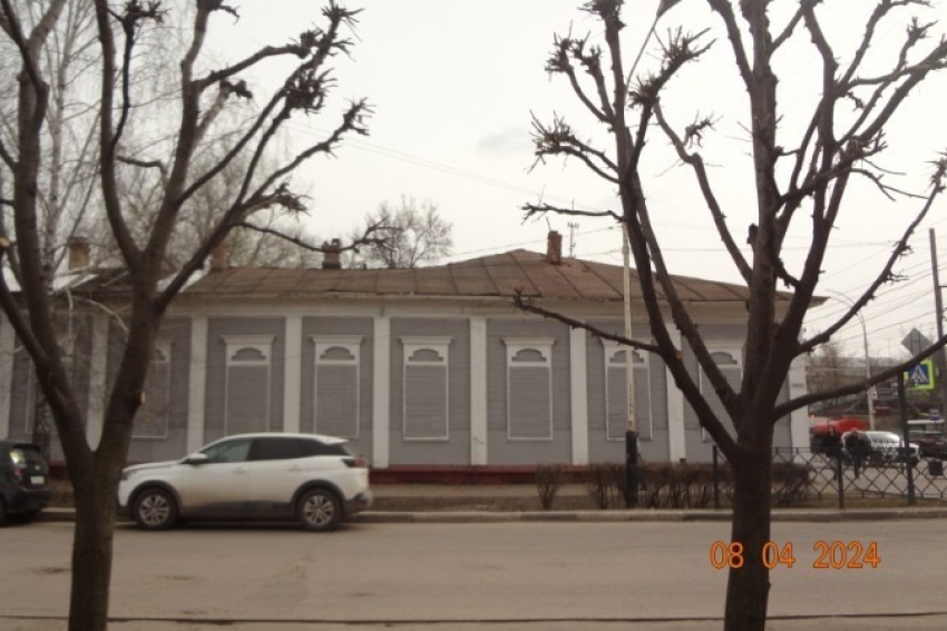 Реконструкция развалин деревянного здания на углу Кронштадтской в Тамбове стартует зимой