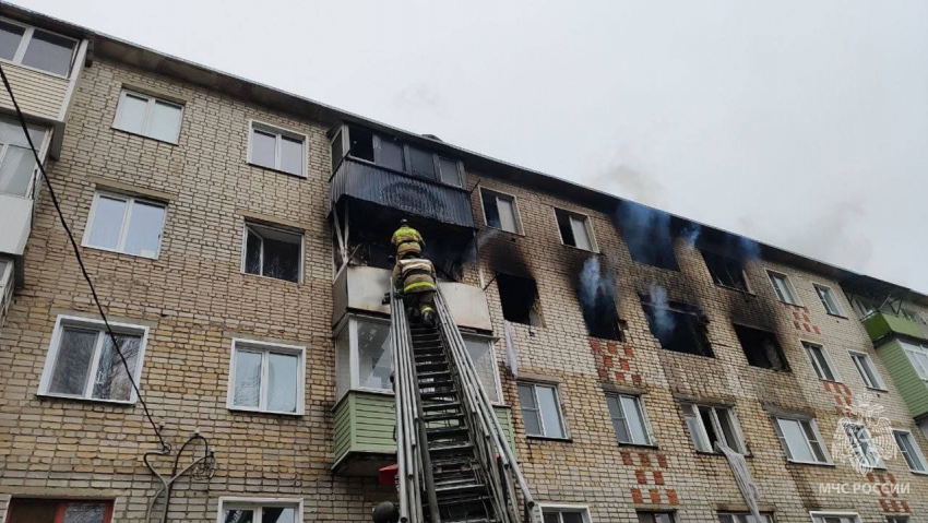 Разрушенный взрывом бытового газа дом в Кирсанове восстановят 