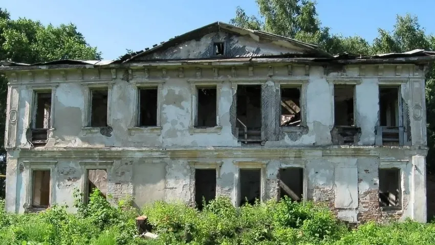 Усадьбу адвоката Фёдора Плевако в Староюрьевском округе продают за 1 рубль