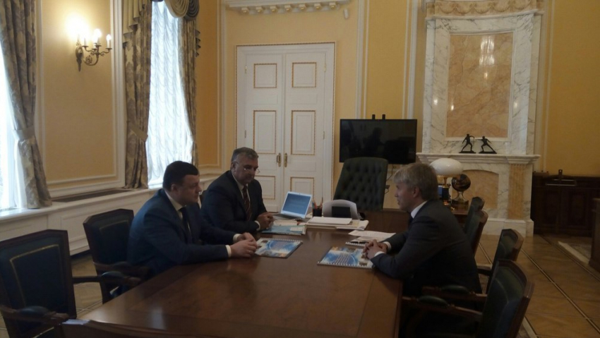 Губернатор Тамбовской области встретился с министром спорта России