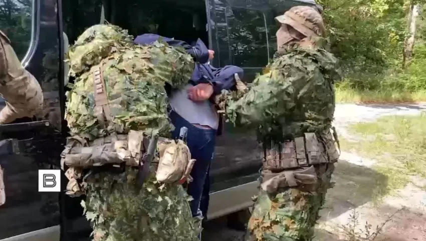 В Тамбове задержали мужчину, готовившего подрыв машин сотрудников оборонного предприятия