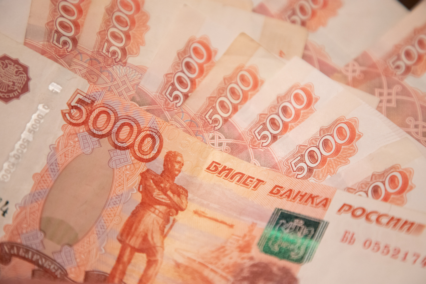 На повышение зарплаты тамбовским бюджетникам в 2022 году направят 900 миллионов рублей