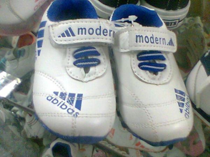 А «Adidas»-то не настоящий!» В тамбовском магазине торговали контрафактом 