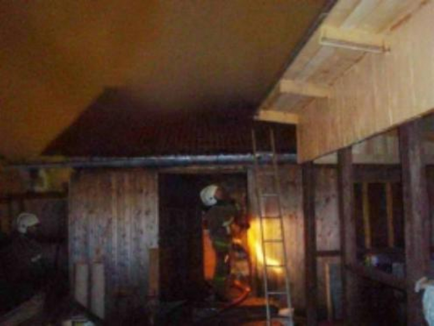Отец погиб, а сын пострадал в сгоревшем доме в селе Сулак 