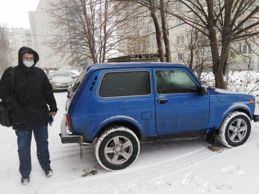В Тамбовском районе глава сельсовета передал свой автомобиль медикам