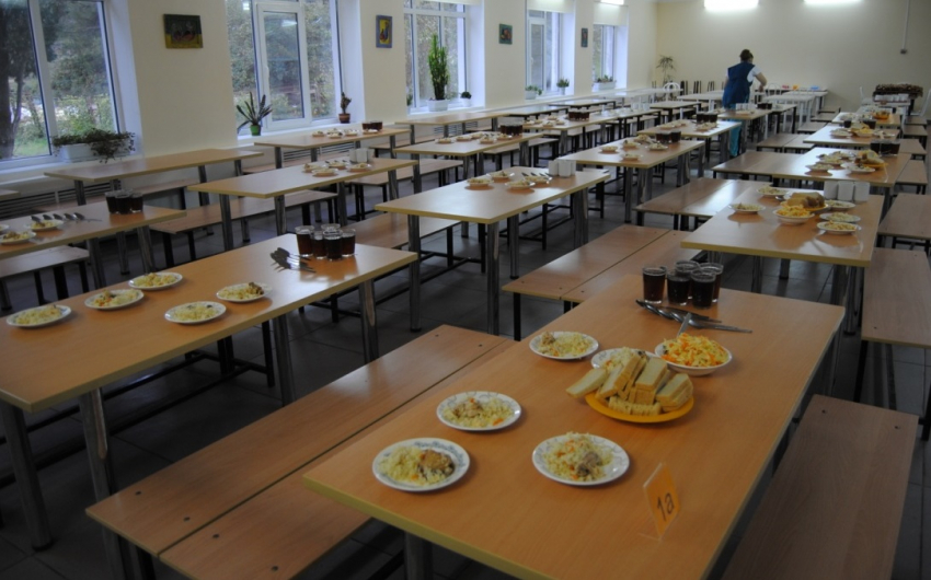 В сосновской школе нарушались права на питание школьников-инвалидов