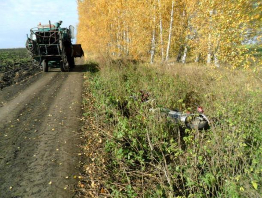 50-летний мужчина на скутере погиб при столкновении с комбайном
