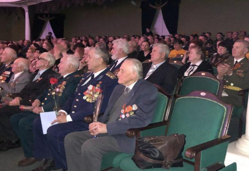 Поколения победителей отметили грядущий День защитника на одноимённом собрании