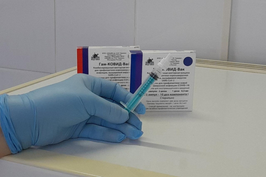 В медучреждениях Инжавинского района появились назальные прививки от коронавируса