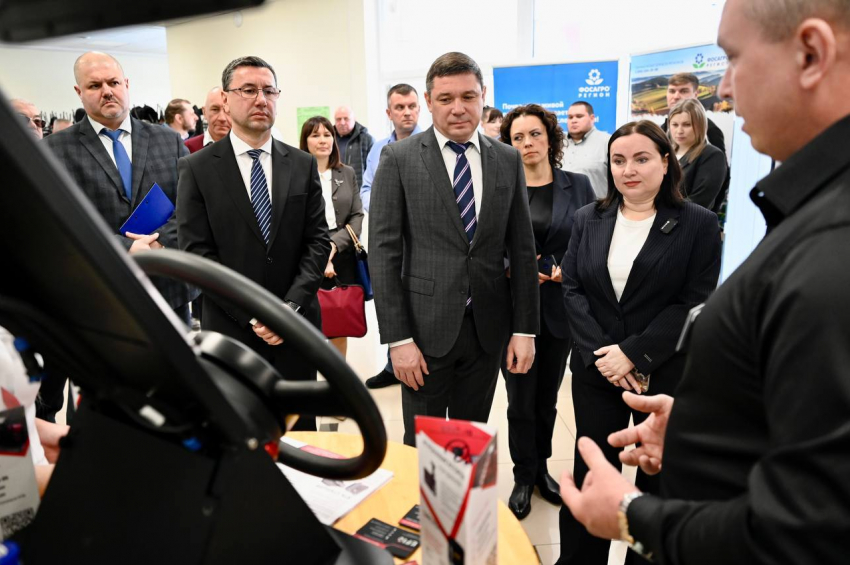 «Ростсельмаш» представил технику и новые ценовые условия для аграриев Тамбовской области  