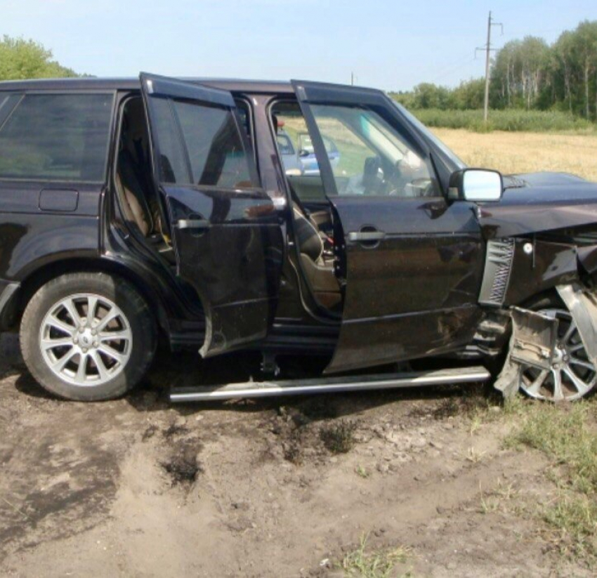 20-летняя тамбовчанка погибла на месте из-за столкновения «Kia Rio» с «Range Rover"
