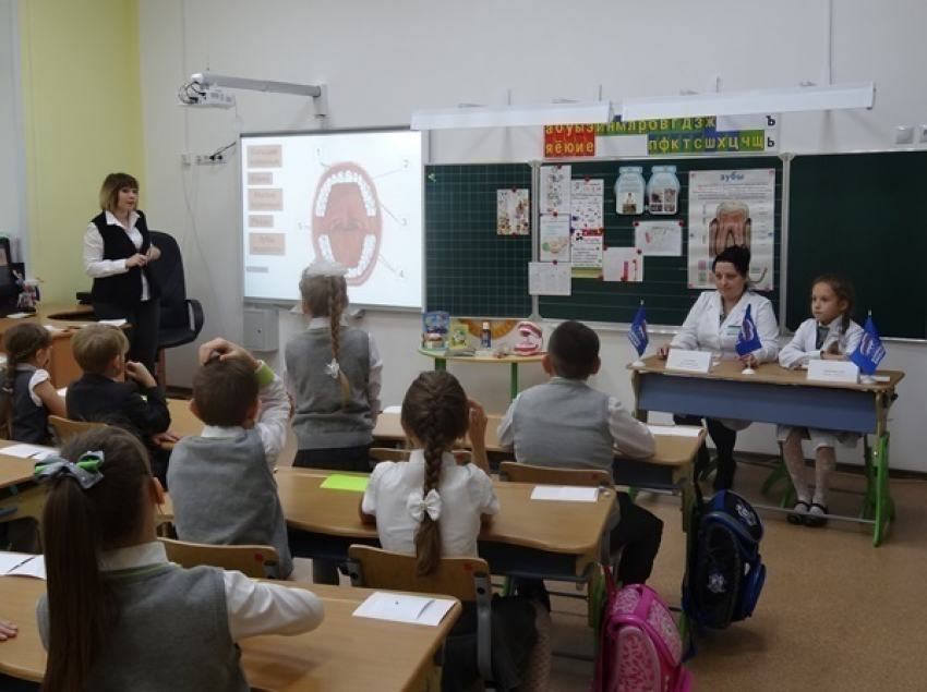 В школе Сколково-Тамбов детей учили чистить зубы 