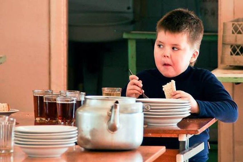Масса нарушений организации питания выявлены в мучкапских садах и школах 