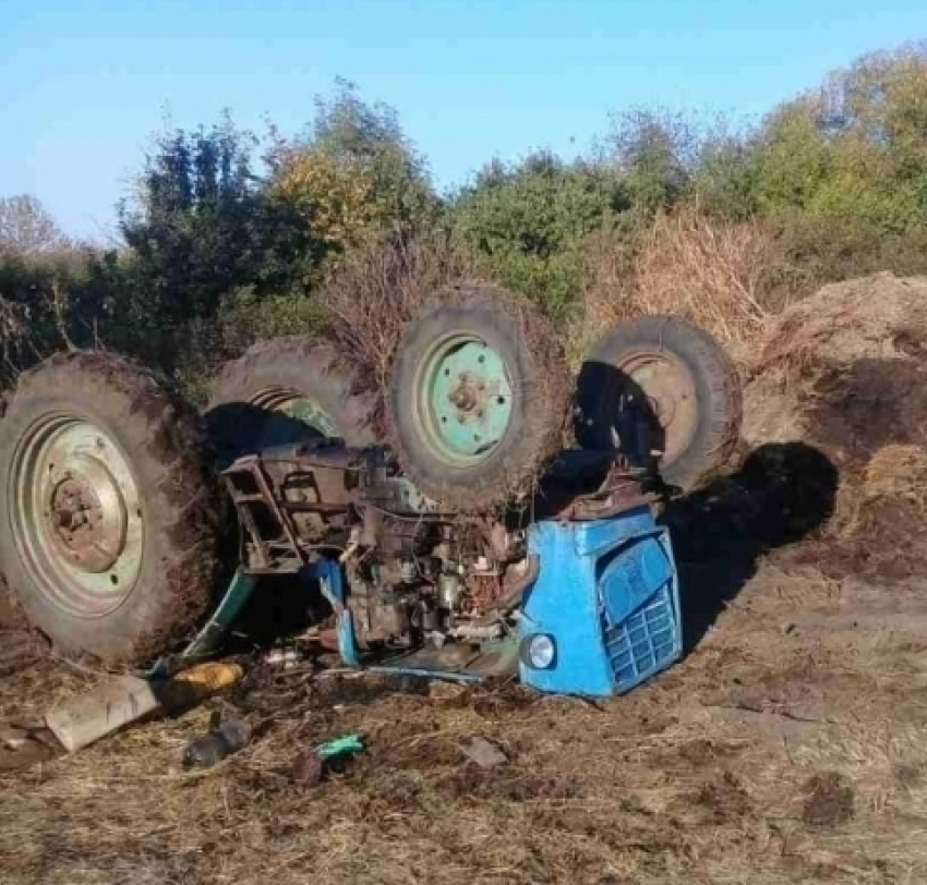 Тракторист погиб под собственной машиной 