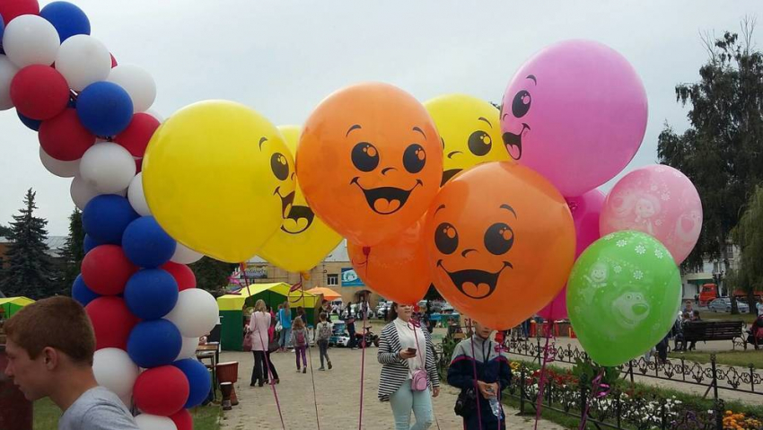 Арт-фестиваль «Вместе ярче"собрал сотни котовчан на главной площади 