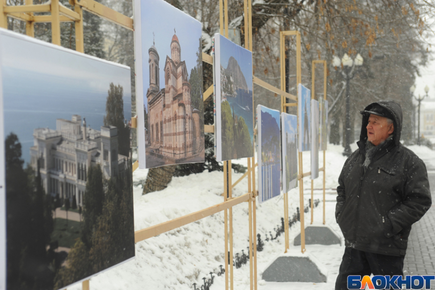 Возможность побывать в Крыму подарила жителям города выставка в сквере Петрова 