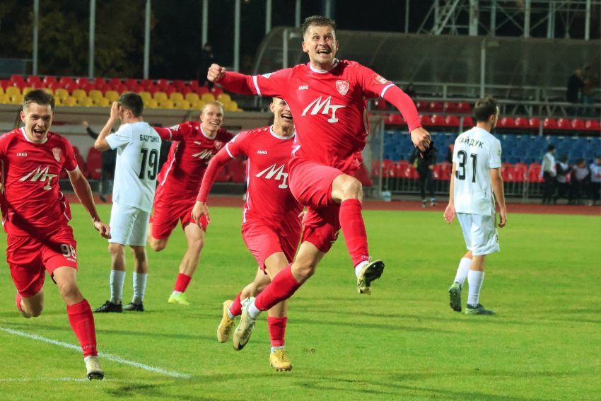 Тамбовский «Спартак» вырвал победу у липецкого «Металлурга» на последних секундах