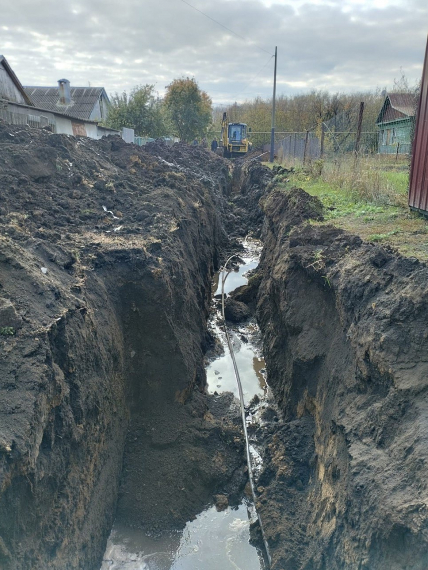 В Сампурском округе АО «ТСК» заменило 50 метров аварийного трубопровода