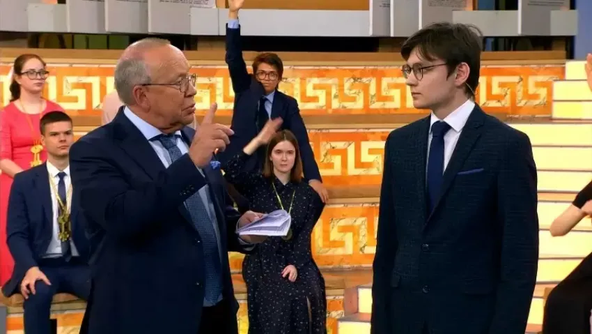 Школьник из Тамбовской области стал победителем олимпиады «Умницы и умники» и поступил в МГИМО