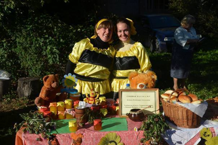 Старинный праздник урожая, шоу фейерверков и русские яства: Старая Ольшанка приглашает на гастрономический праздник 