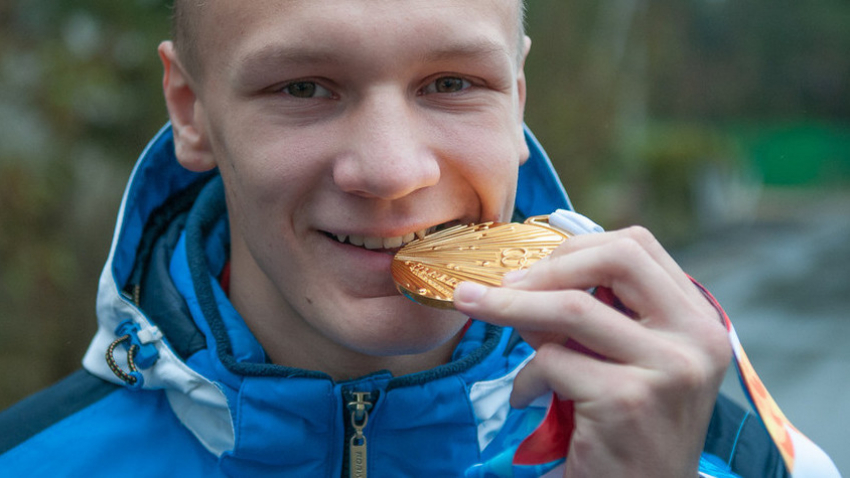 Боксёр из Моршанска одержал первую победу на чемпионате мира