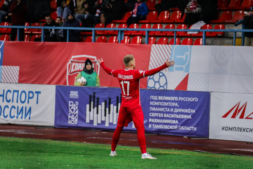 «Спартак» обыграл «Динамо-Владивосток» на домашнем стадионе, завершив сезон серией из четырёх побед